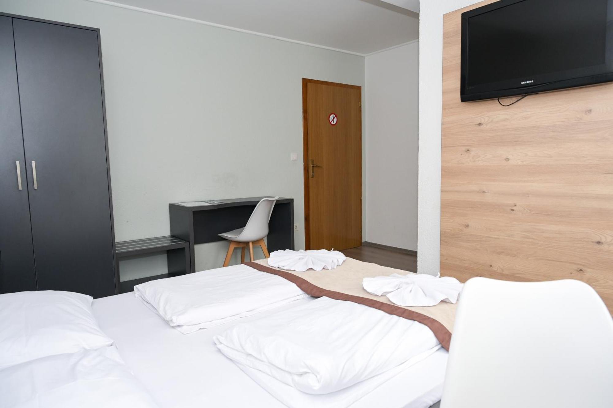 Motel Plaza Jajce Luaran gambar